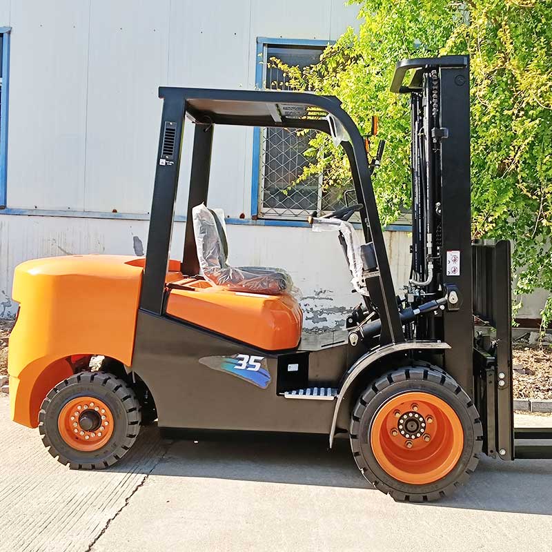 3.5-Ton Diesel Forklifts - Image 3