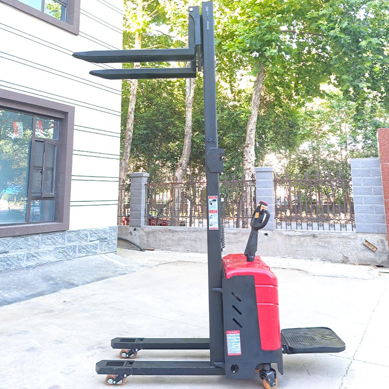 Stand-on Stacker - Image 4