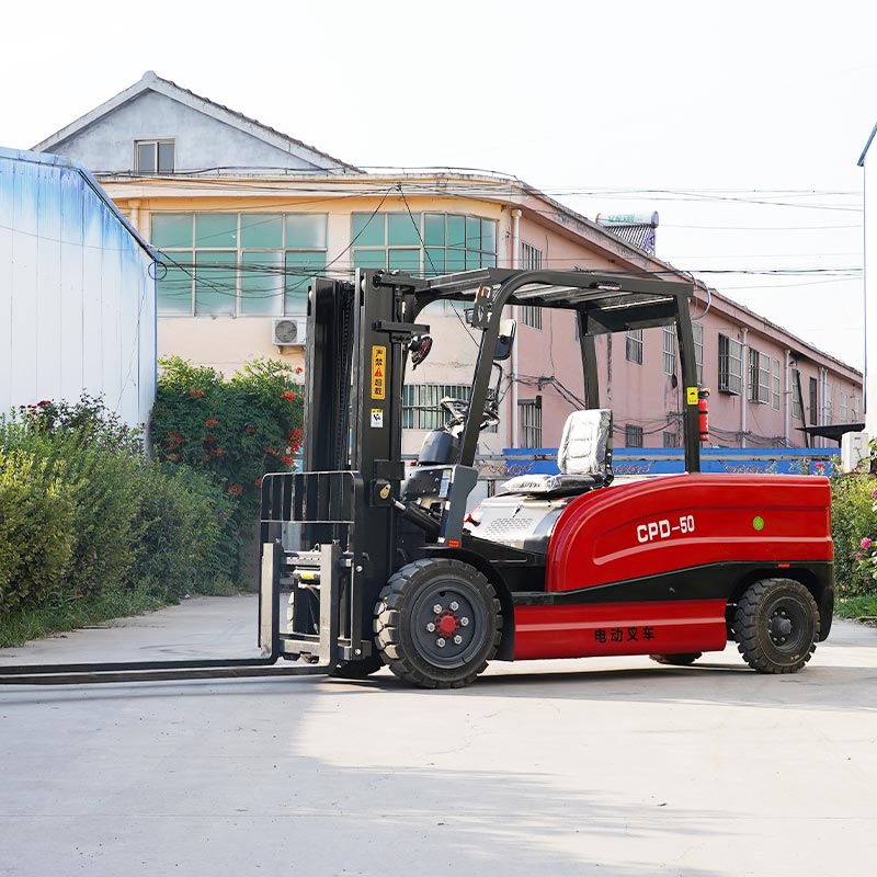 5-Ton Electric Forklift - Image 2